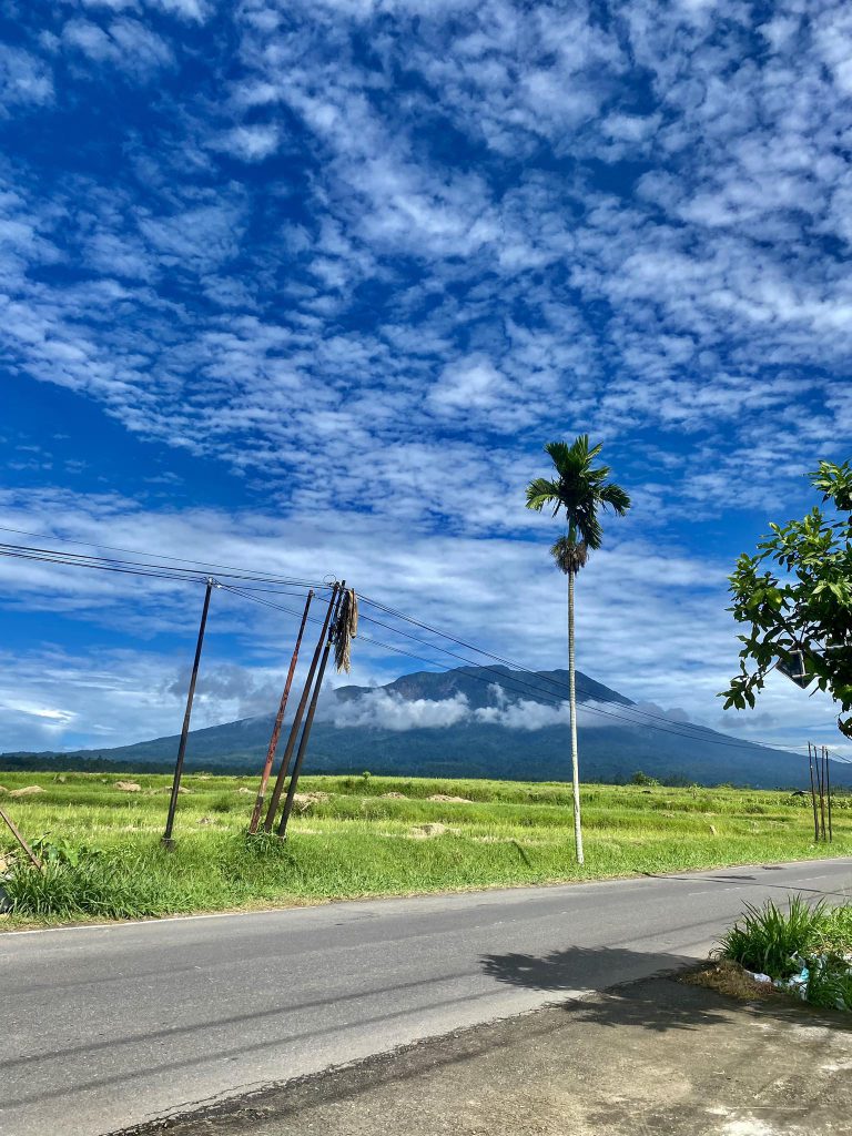 Dua Cermin Kehidupan